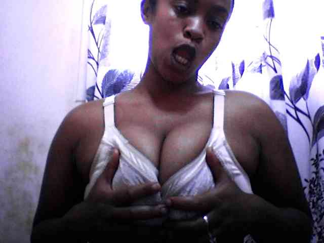 silviaLaBombe webcam