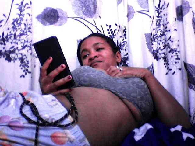 silviaLaBombe webcam
