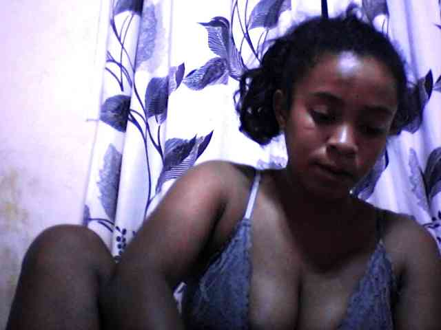 silviaLaBombe webcam