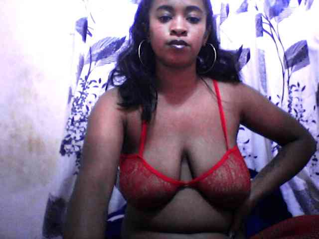 silviaLaBombe webcam