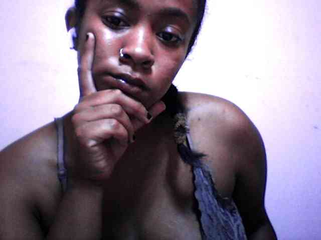silviaLaBombe Live Webcam on BongaCams