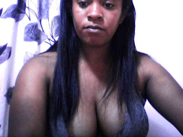 silviaLaBombe Live Webcam on BongaCams