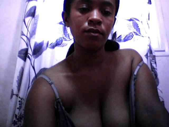 silviaLaBombe webcam