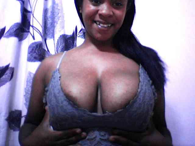 silviaLaBombe Live Webcam on BongaCams