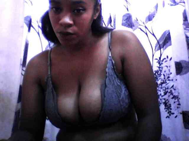 Modèle: silviaLaBombe