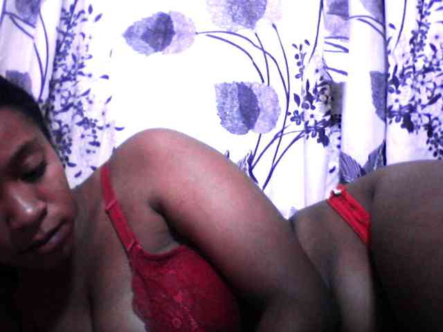 Modèle: silviaLaBombe