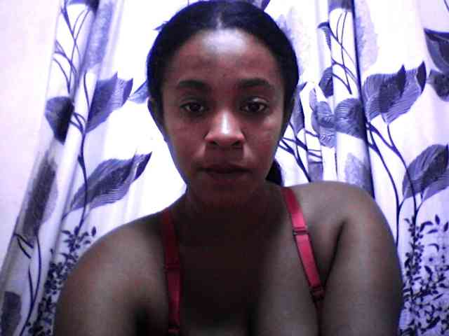 Modèle: silviaLaBombe