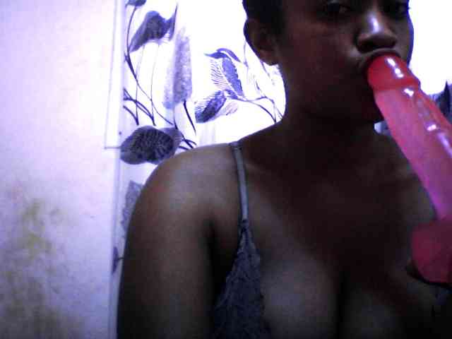 silviaLaBombe webcam