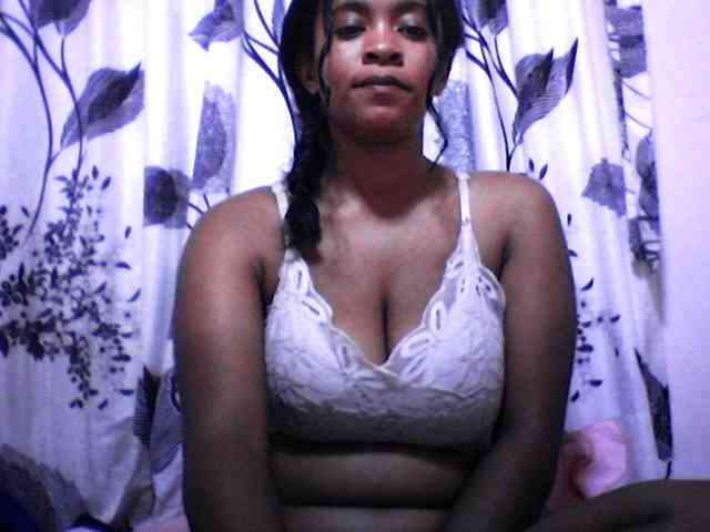 silviaLaBombe webcam