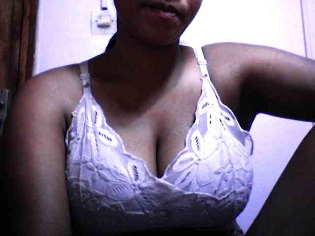 silviaLaBombe webcam