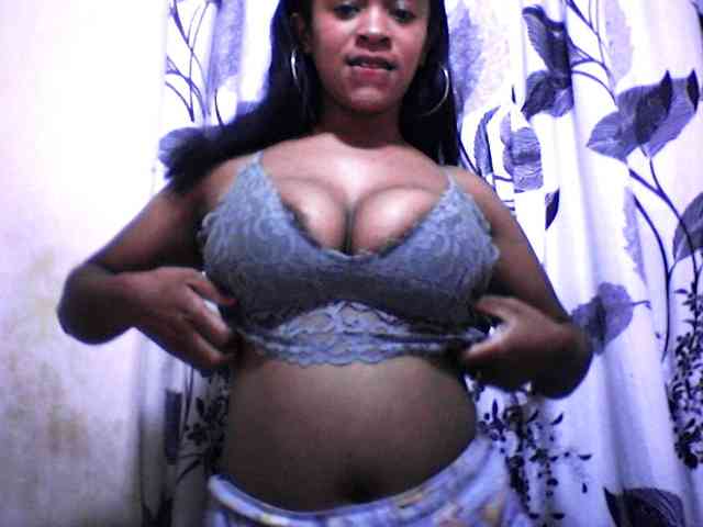 silviaLaBombe webcam