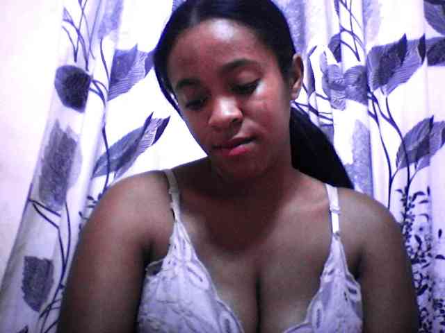 Modèle: silviaLaBombe