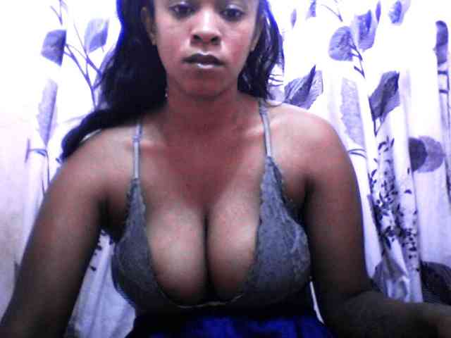 silviaLaBombe webcam
