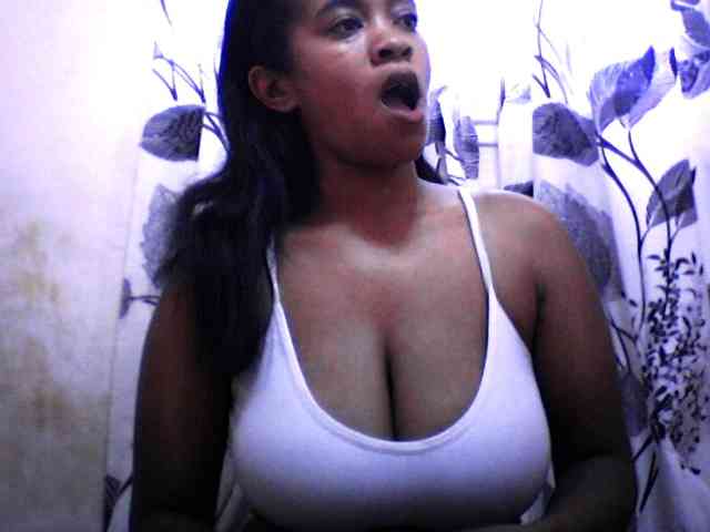 silviaLaBombe webcam