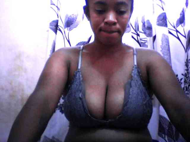 silviaLaBombe webcam