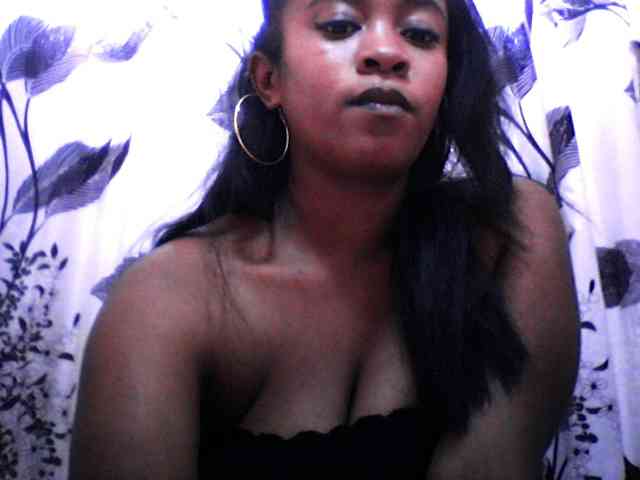 silviaLaBombe webcam