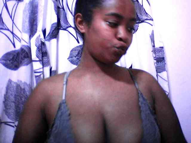 Mayrah webcam