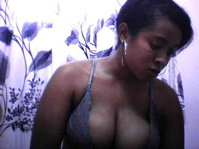 silviaLaBombe silviaLaBombe