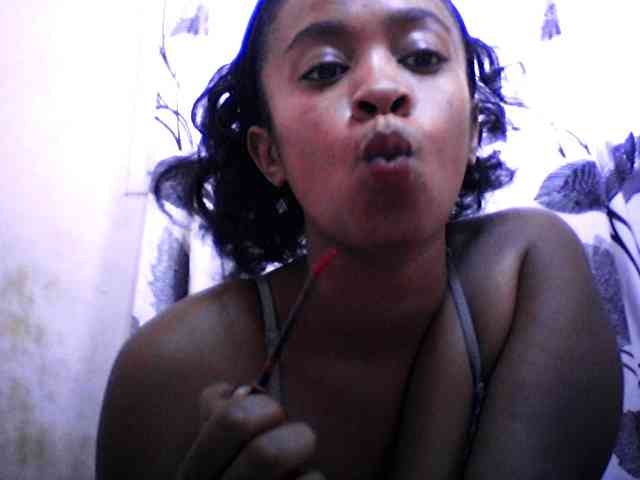 silviaLaBombe webcam