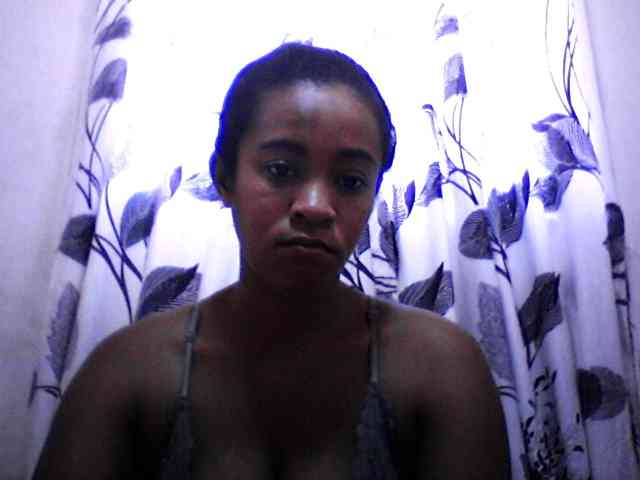 silviaLaBombe webcam