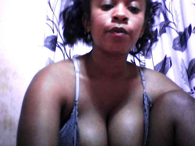 silviaLaBombe webcam