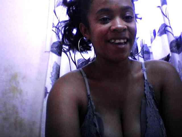 silviaLaBombe webcam