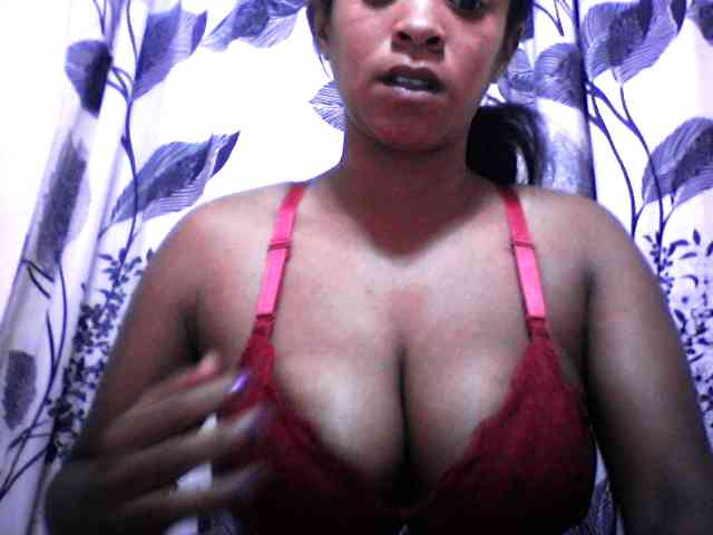 silviaLaBombe webcam