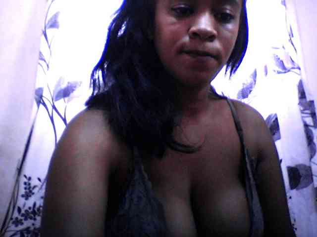 silviaLaBombe webcam