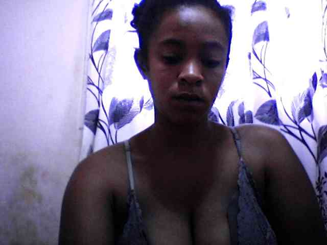 silviaLaBombe webcam