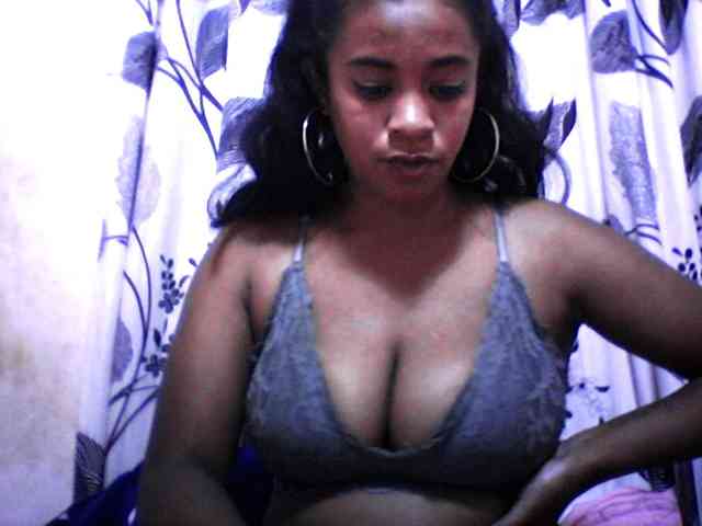 silviaLaBombe webcam