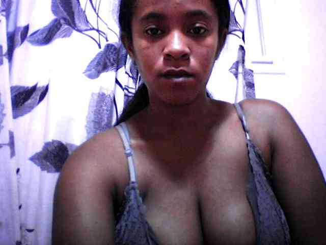 silviaLaBombe webcam