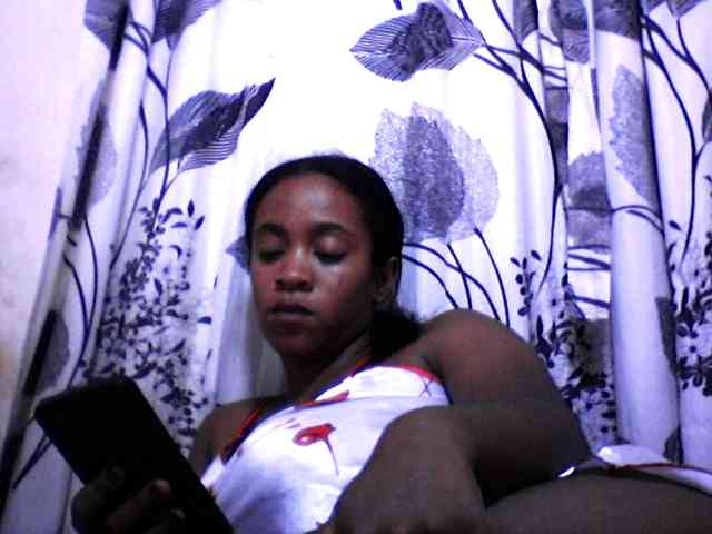 Modèle: silviaLaBombe