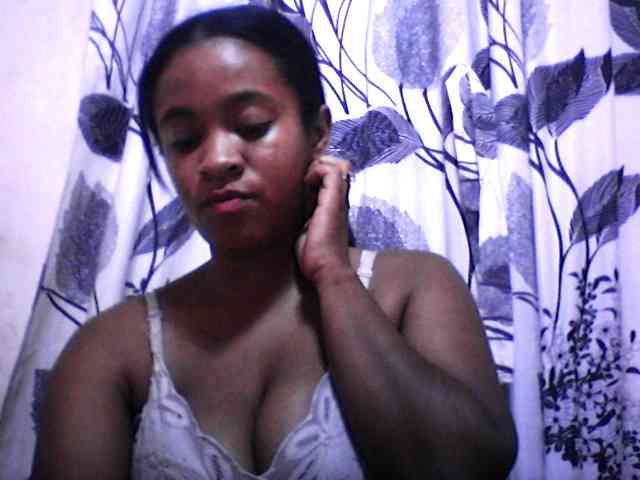 Modèle: silviaLaBombe