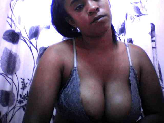 silviaLaBombe webcam