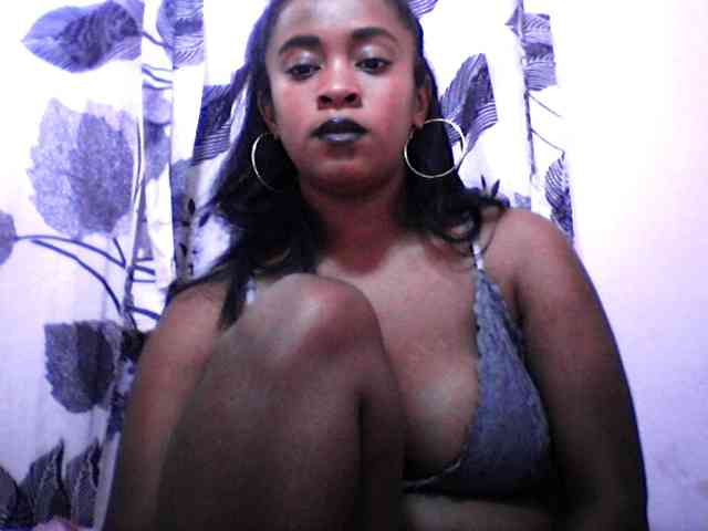 silviaLaBombe webcam