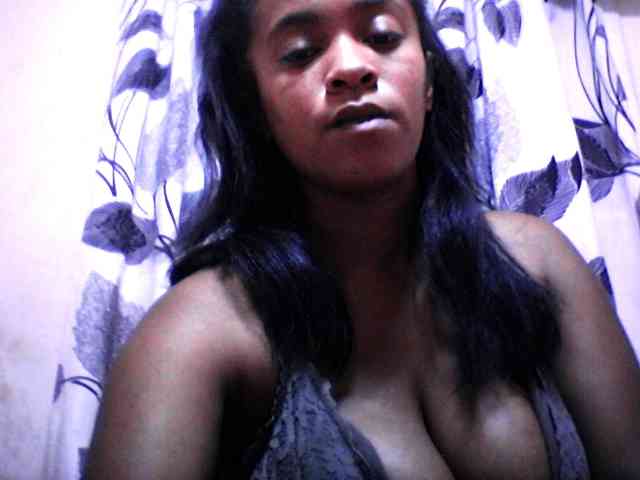 Modèle: silviaLaBombe