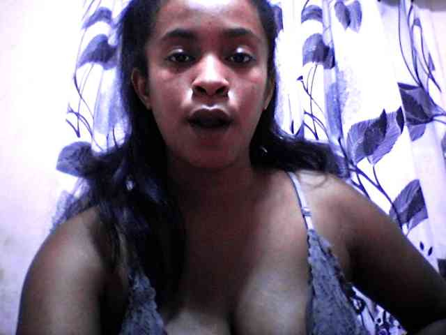 Modèle: silviaLaBombe