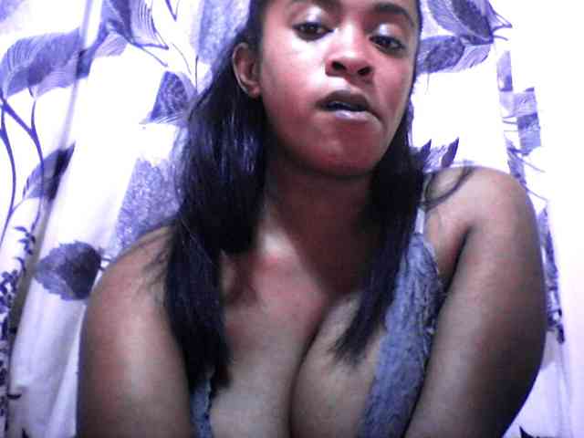 silviaLaBombe webcam