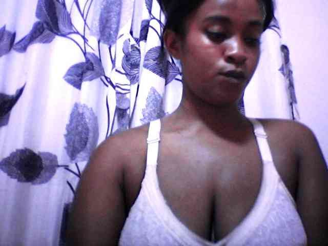 silviaLaBombe webcam