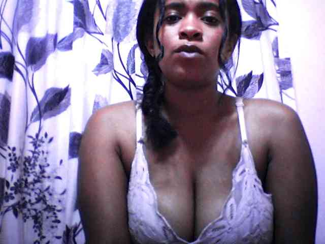 silviaLaBombe webcam