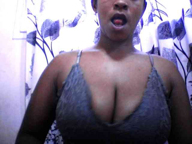 silviaLaBombe webcam