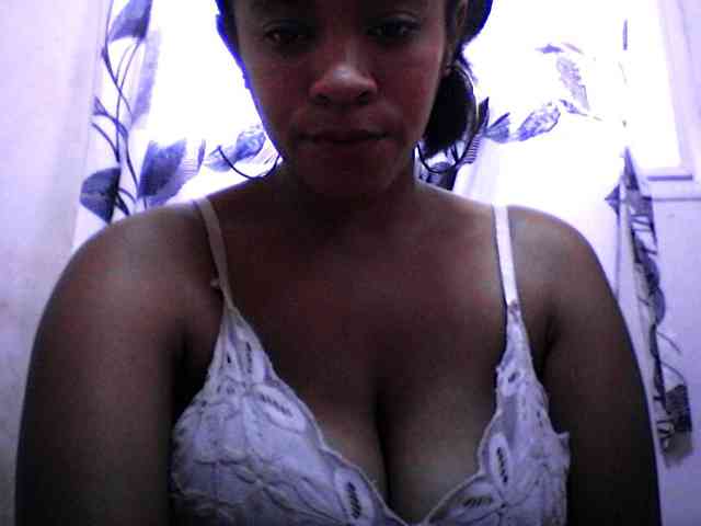 Modèle: silviaLaBombe