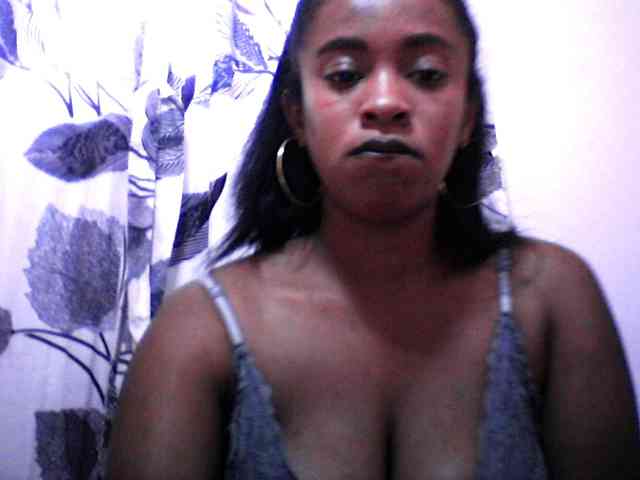 silviaLaBombe webcam