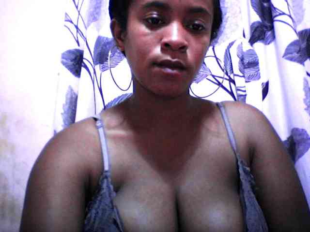 silviaLaBombe webcam