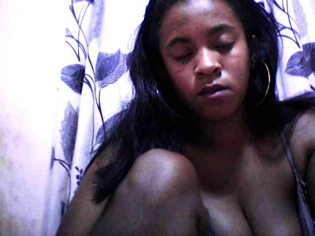 silviaLaBombe webcam