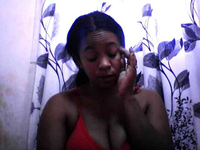 Modèle: silviaLaBombe