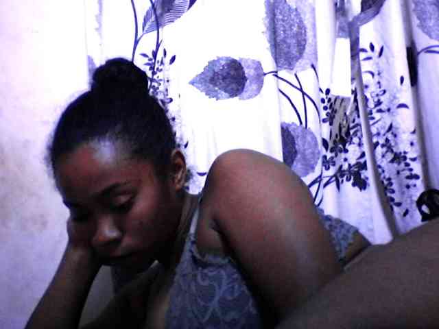 silviaLaBombe webcam