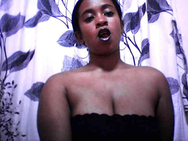 silviaLaBombe webcam