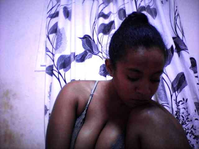 silviaLaBombe webcam