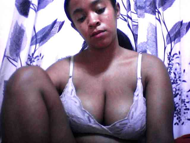 Modèle: silviaLaBombe